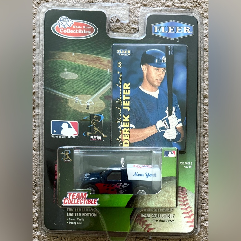 1999 NY Yankees Derek Jeter MLB Baseball Fleer White Rose Collectibles Truck